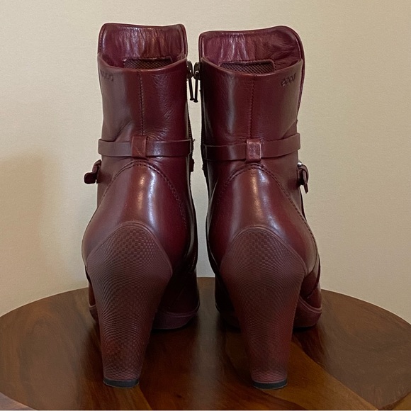 Ecco High Heel Ankle Boots - Picture 3 of 7